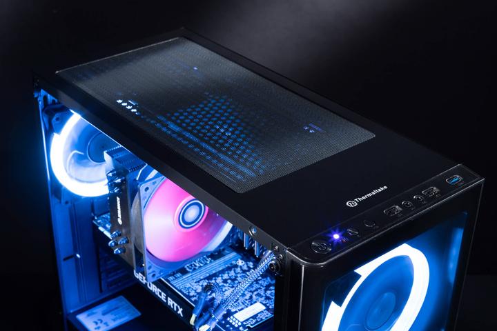 Produktbild Captiva G15AG 19V2 (AMD Ryzen 7 3700X, 16 GB, 240 GB, GeForce RTX 2070 Super)