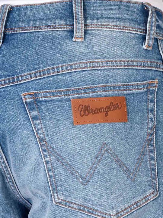 Actual product image Wrangler 10019494 (W32)