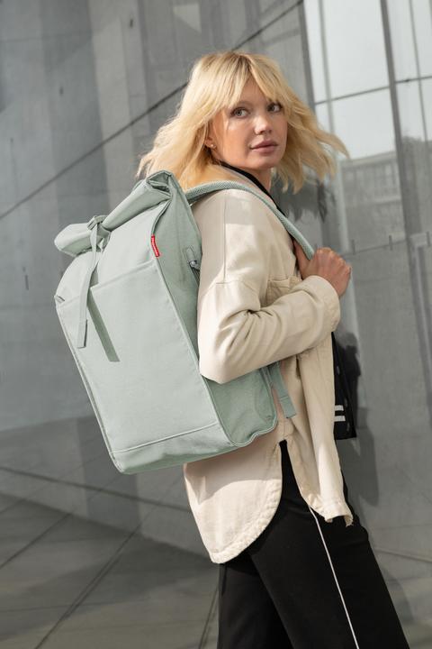 Actual product image reisenthel Rucksack urban rolltop Kunststoff grün 16,0 l (16 l)