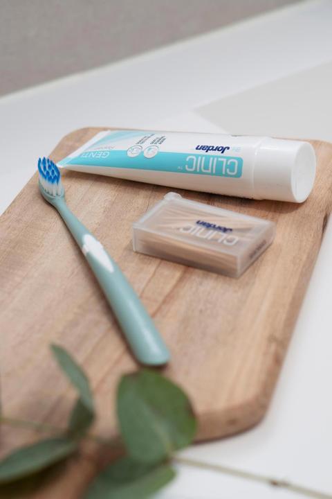 Actual product image Jordan* Clinic Gum Pector Toothbrush Supersoft (Soft, 1 x)
