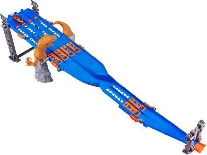 Actual product image Zuru Auto-Track Raptor attack set