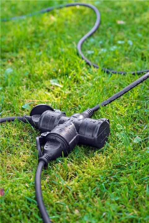 Actual product image Goobay Triple outdoor extension cable, 10 m, black (10 m, CEE 7/3)