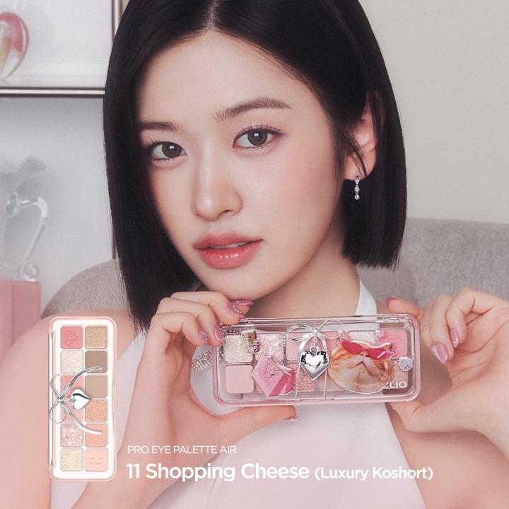 Actual product image Clio Pro Eye Palette Air Luxury Koshort (12 Crystal Paw)