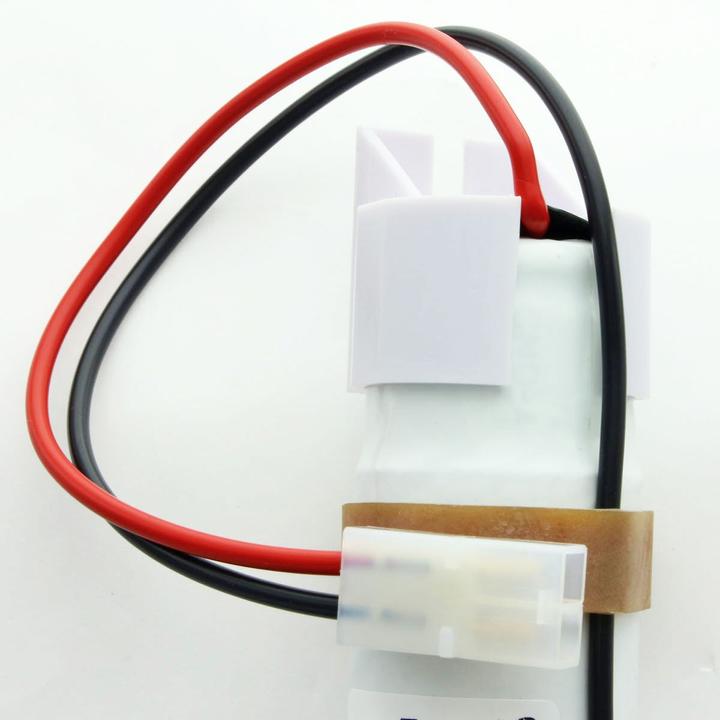 Produktbild AccuCell Notleuchtenakku NiCd 6,0V 4500mAh L1x5 330x37mm (4500 mAh, Ladegerät inkl. Akku)