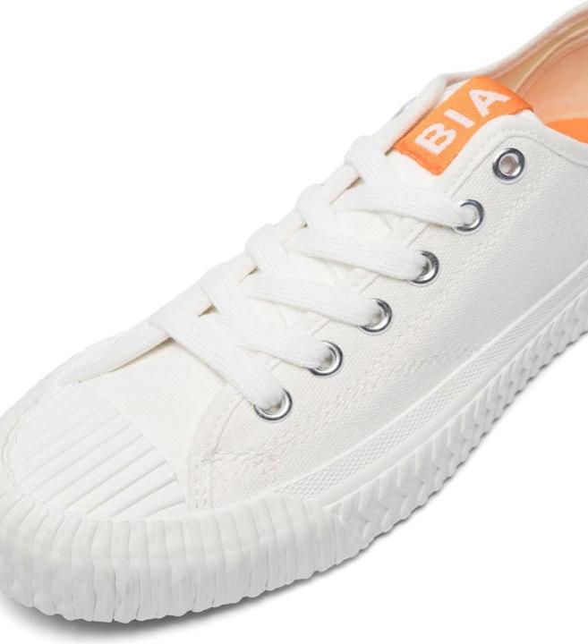 Actual product image Bianco Sneakers (40)