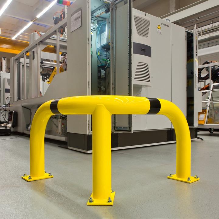 Actual product image Moravia Crash protection corner, Ø 76 mm, for outdoor use, height 350 mm, white/red