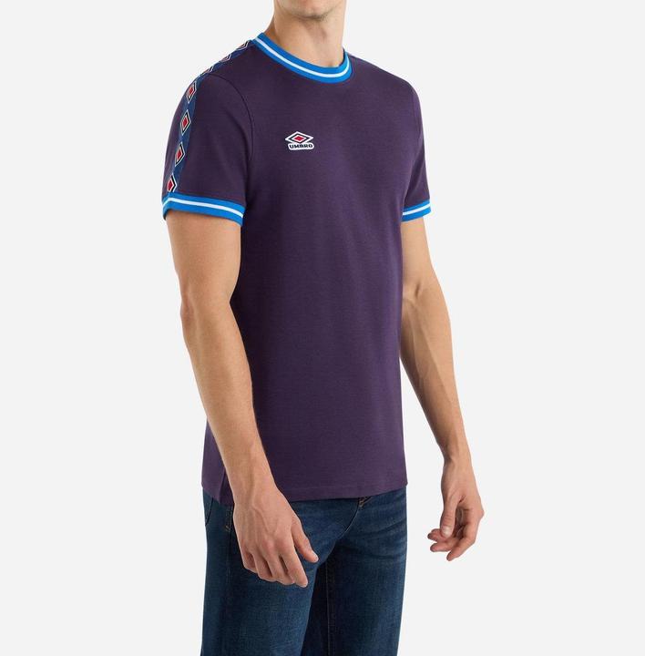 Umbro TShirt verklebt