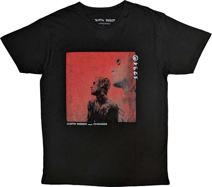 Justin Bieber Changes TShirt