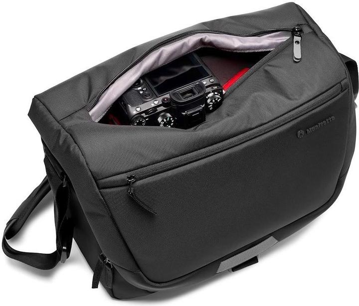 Actual product image Manfrotto Advanced Messenger M III (Camera shoulder bag, 16 l)