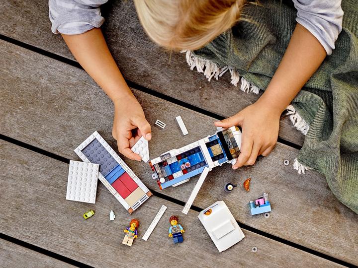 Actual product image LEGO Holiday camper (60283, LEGO City)