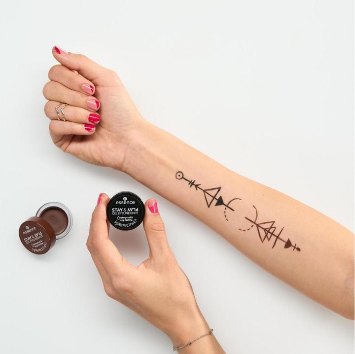 Immagine prodotto essence Stay & Play Gel Eyeliner Pot (1D1611 Nero)