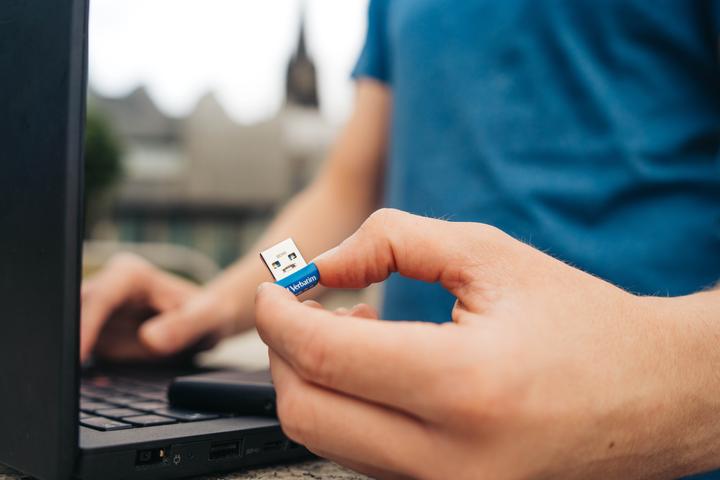Actual product image Verbatim Nano (64 GB, USB-A, USB 3.0)