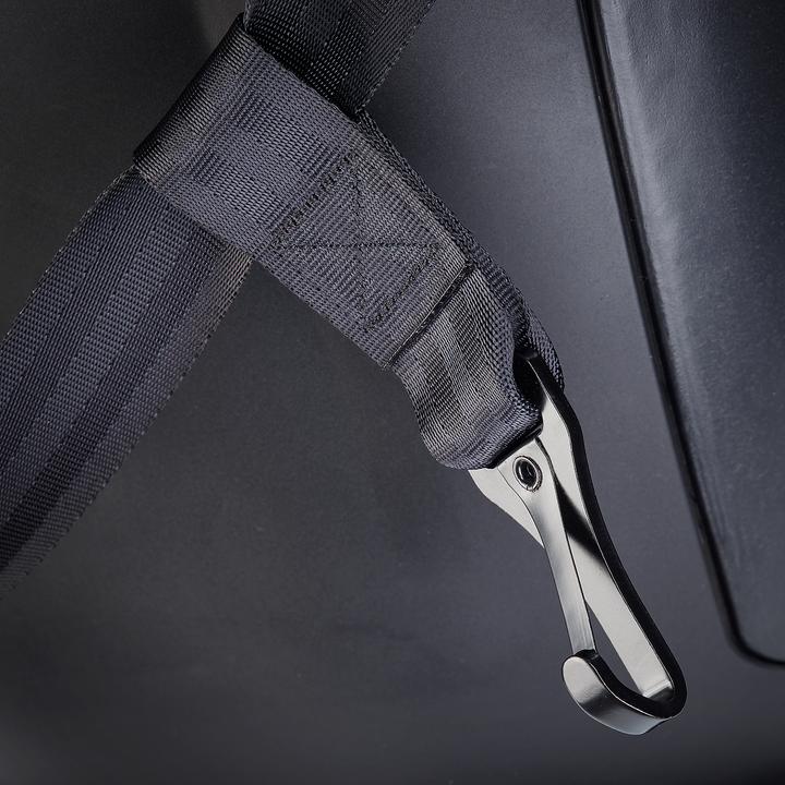 Actual product image BabyGo Nova2 black (Reboarder, ECE R129/i-Size Standard)