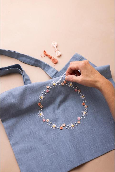 Actual product image Creativ Company DIY Kit - Embroidery (970841)