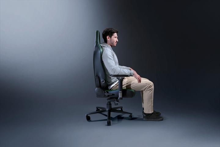 Actual product image Razer Iskur V2