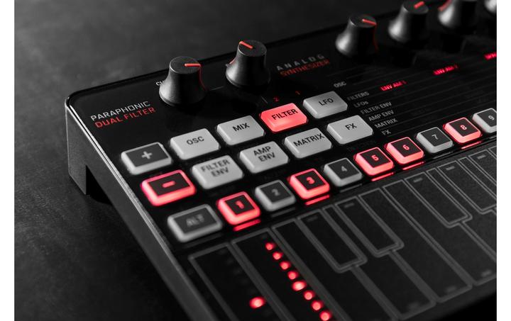 Immagine prodotto IK Multimedia Sintetizzatore UNO Synth Pro Desktop - Edizione nera