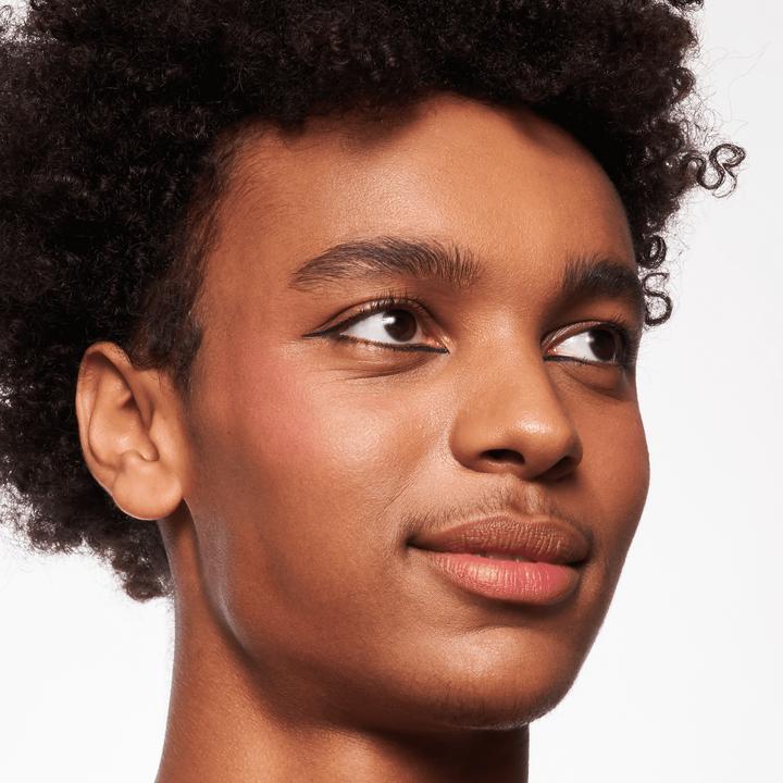 Image du produit essence SKIN tint (80)