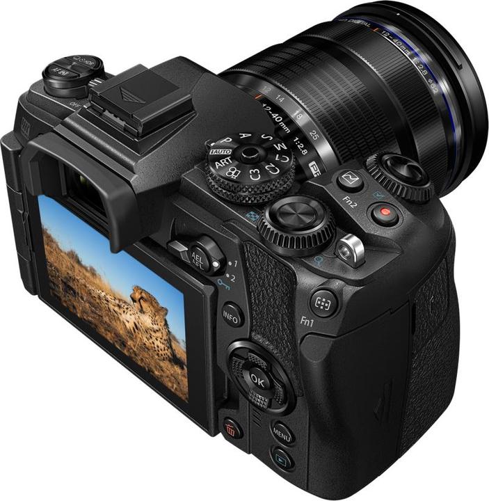 Produktbild Olympus OM-D E-M1 Mark II Kit (12 - 40 mm, 20.40 Mpx, Micro Four Thirds)