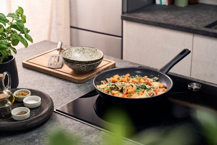 Actual product image Zwilling - Madura Plus Ceramic Fry Pan - Sort - 28 cm (28 cm, Frying pan, Ceramic)