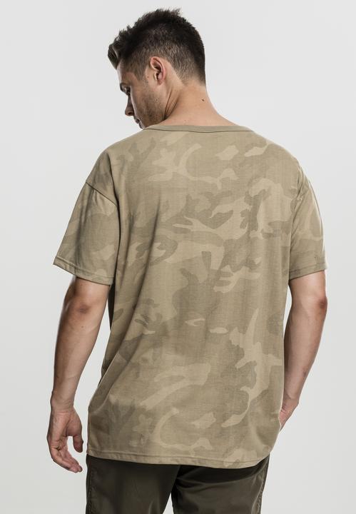 Image du produit Urban Classics Camo Oversized Tee (S)