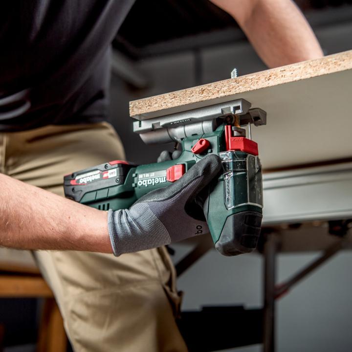 Immagine prodotto Metabo Seghetto alternativo a batteria ST 18 L 90 18 V 90 mm + 1x batteria LiHD 5,5 Ah + caricatore +