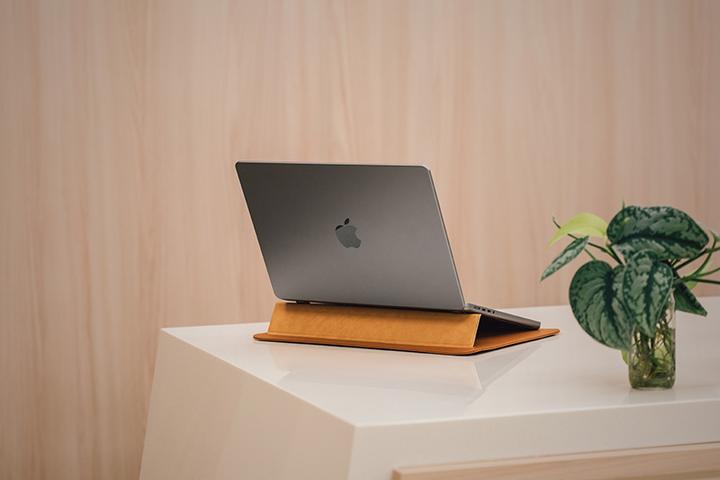 Actual product image Moshi Case Muse 14" Beżowy (14", Universal)