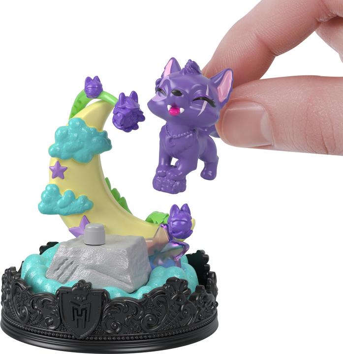 Actual product image Monster High Tier Anhänger in Thekendisplay
