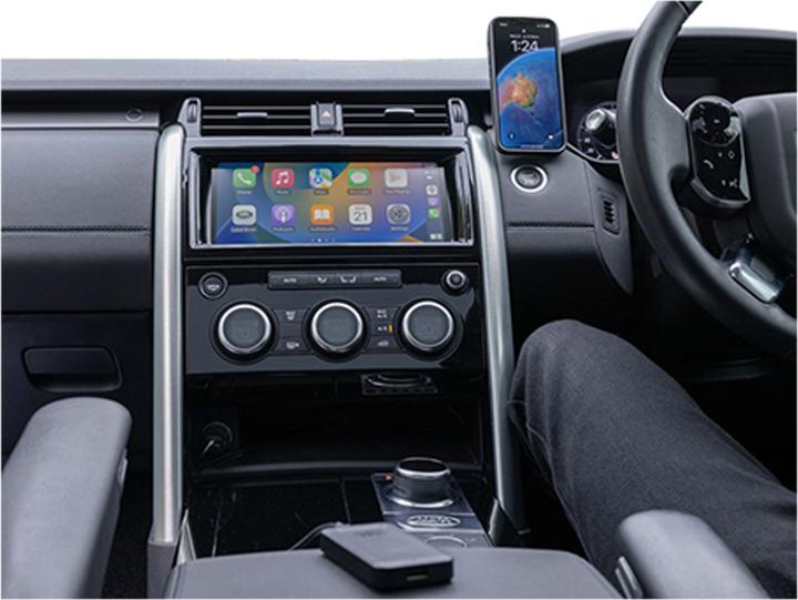 Actual product image Quad Lock Wireless Carplay Adaptor (0.75 W)