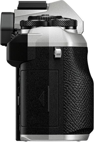 Actual product image OM System OM-5 Mark II ED 14-150mm II M.Zuiko (14 - 150 mm, 20.40 Mpx, 4/3)