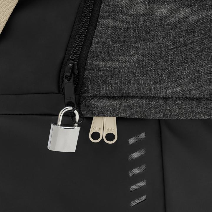 Actual product image Kipsta Backpack Urban 25 L black (25 l)