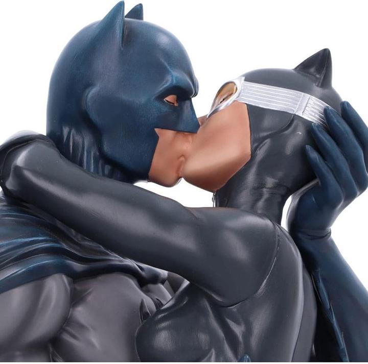 Produktbild Nemesis Now DC Comics Büste Batman & Catwoman 30 cm