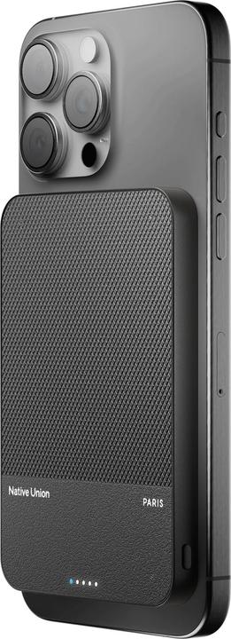 Actual product image Native Union ReClassic Magsafe Power Bank (5000 mAh, 15 W, 15 Wh)
