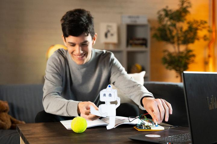 Actual product image Arduino Student Kit