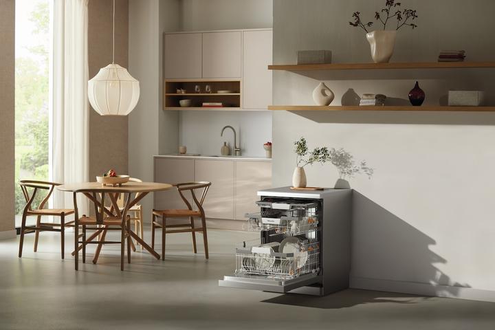 Produktbild Miele G 7130 SC Front AutoDos Stand-Geschirrspüler CleanSteel Front 12337820