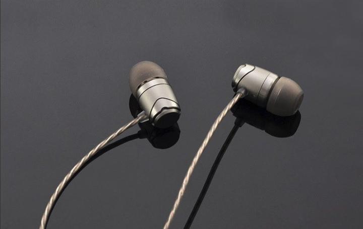 Immagine prodotto SoundMagic E11C stalowy - słuchawki przewodowe (Nessuna soppressione del rumore, Cablato)