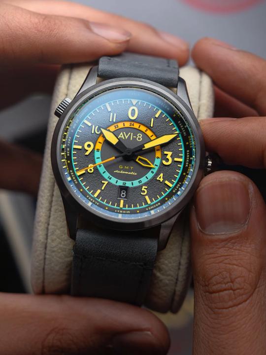 Produktbild AVI-8 AV-4120-04 Wingman Worldtimer GMT (Fliegeruhr)