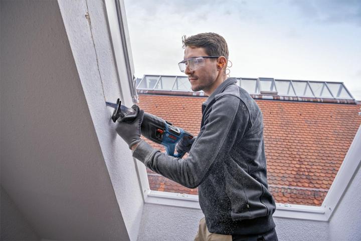 Productafbeelding Bosch Professional Draadloze reciprozaag BOSCH Click+Go GSA 18V-28 BITURBO