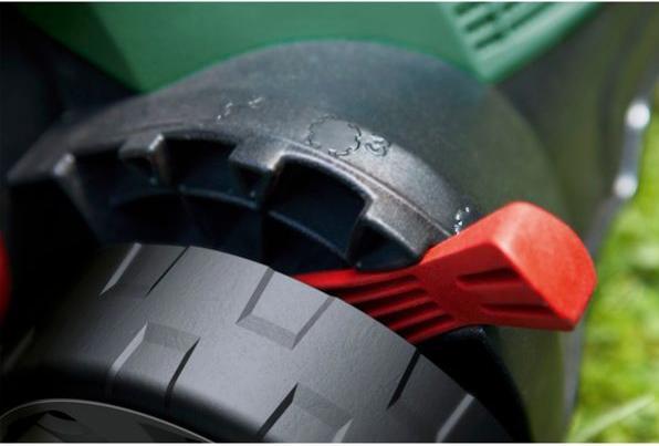Actual product image Bosch Home & Garden UniversalRake 900