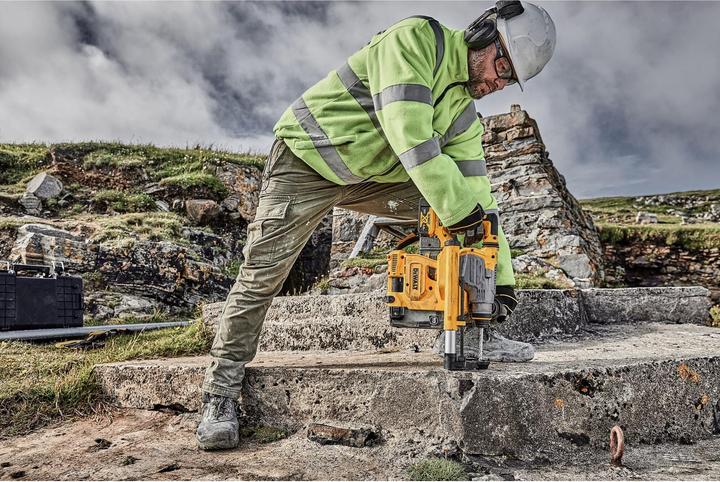 Actual product image DeWalt DCH 283 P2 Battery combi hammer 18V 2,8J SDS plus Brushless+ 2x battery 5,0Ah + charger + TSTAK (Rechargeable battery operated)