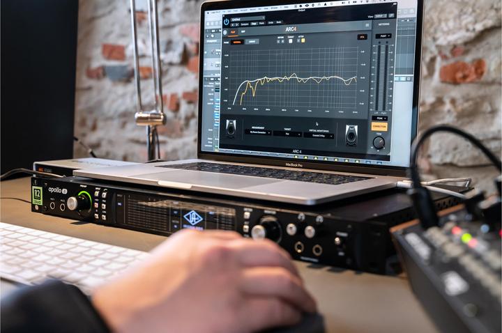 Produktbild IK Multimedia ARC Studio (USB)