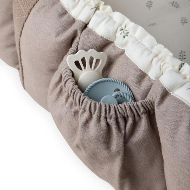 Actual product image Sebra 3-in-1 baby nest, Sophora Leaves