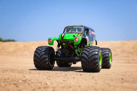Image du produit Losi M.TRUCK GRAVE DIGGER RTR 4WD 1:18 EP (RTR Prêt à fonctionner)