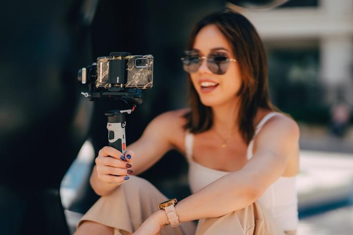 Produktbild Zhiyun Crane M2S Combo (Spiegelreflexkamera, Actionkamera, 1 kg)