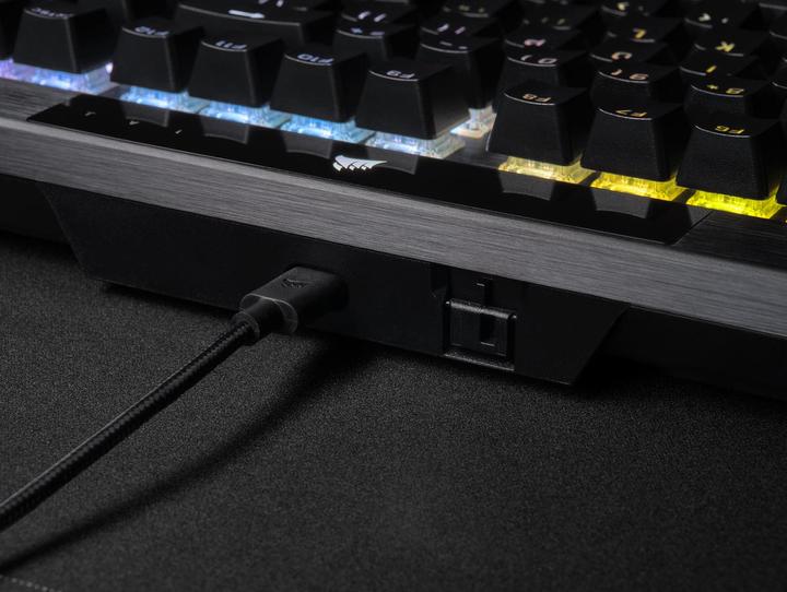 Actual product image Corsair K70 Pro (CH, Cable)