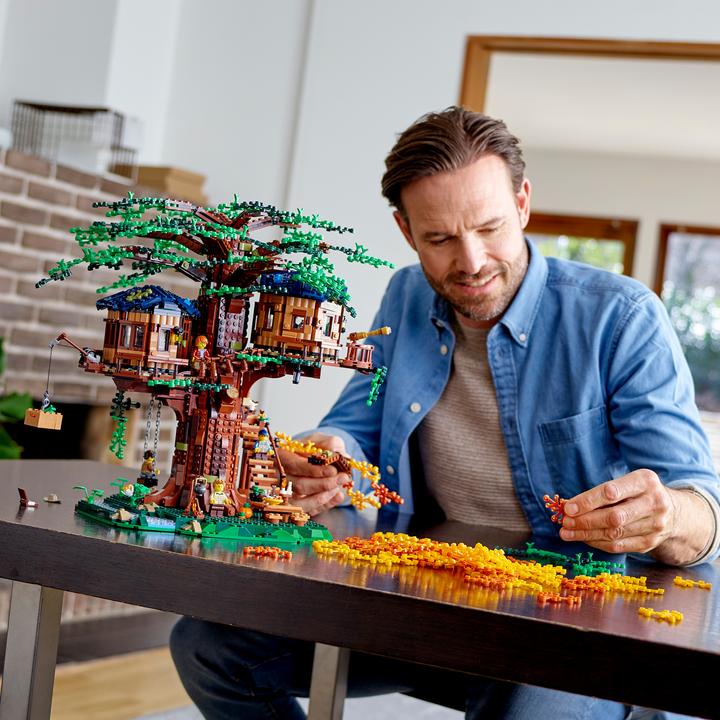 Actual product image LEGO tree house (21318, LEGO Ideas, LEGO Rare Sets)