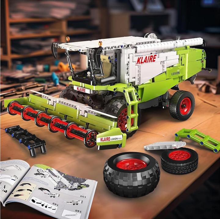 Actual product image Mould King Claas Lexion 760 harvester