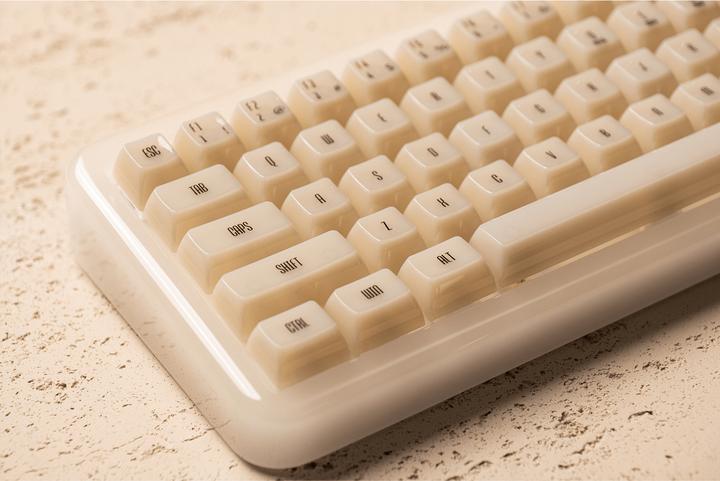Actual product image Akko YU01 Antique Jade Gaming Keyboard, RGB - 65%, V3 Piano Pro Switches (ISO) (US, Cable, Wireless)