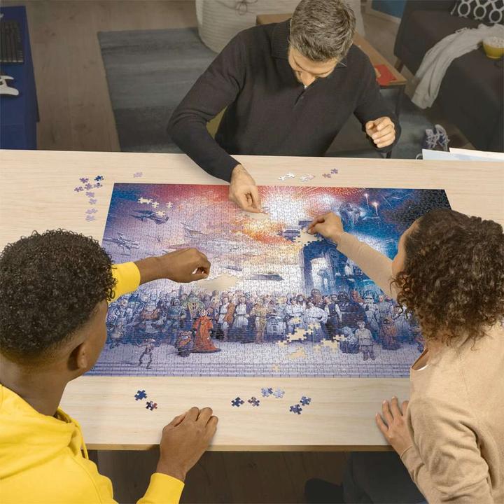 Actual product image Ravensburger The Star Wars Universe (2000 pieces)