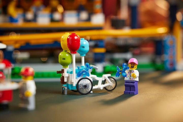 Productafbeelding LEGO Lusvormige achtbaan (10303, LEGO Icons, LEGO Zeldzame Sets)