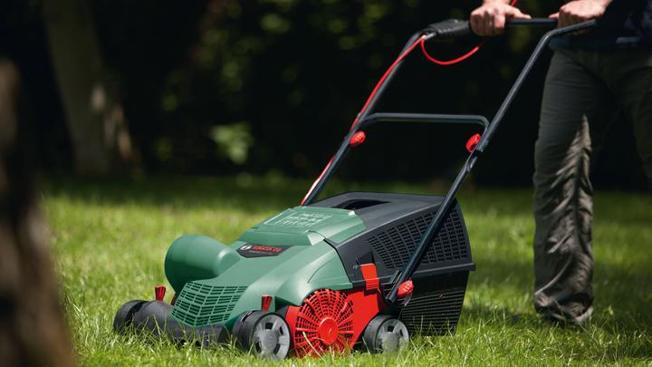 Image du produit Bosch Home & Garden UniversalVerticut 1100